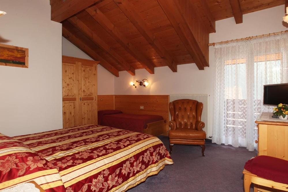 Hotel Garni Villanova Molveno Pokoj fotografie