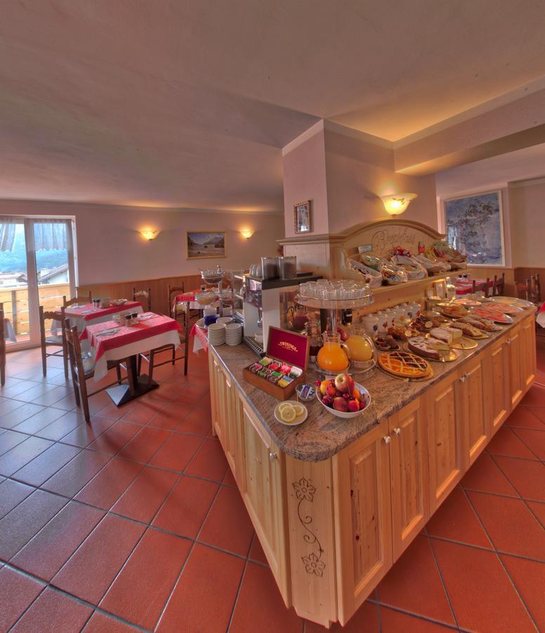 Hotel Garni Villanova Molveno Exteriér fotografie
